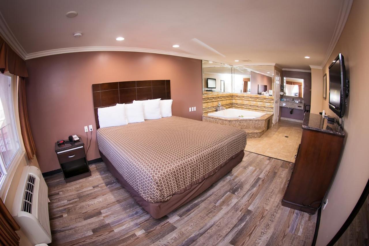 בלפלאוור Rodeway Inn & Suites מראה חיצוני תמונה