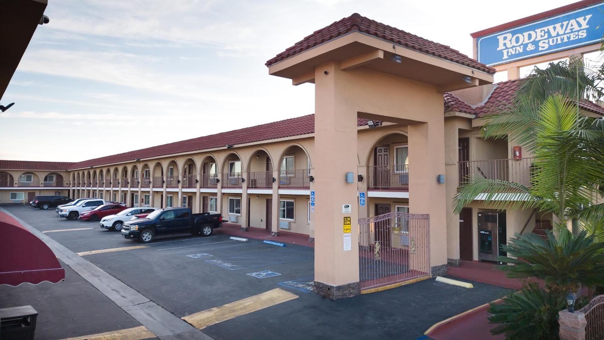בלפלאוור Rodeway Inn & Suites מראה חיצוני תמונה